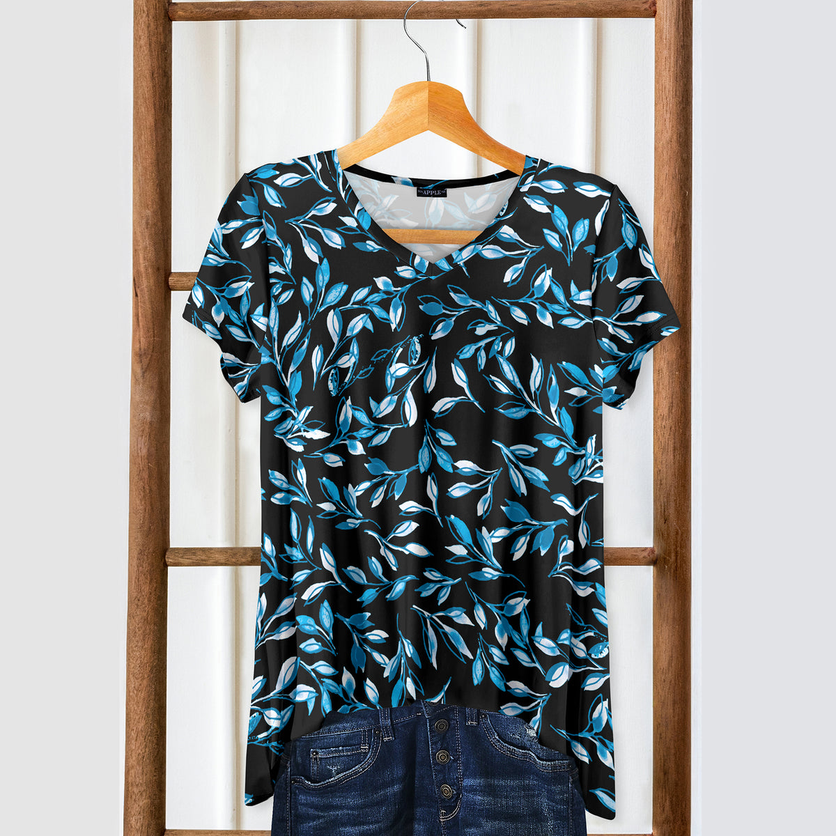 Short Sleeve V-Neck Tunic - Floral