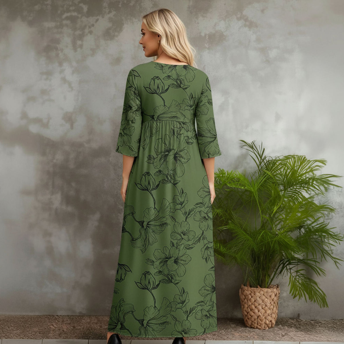 Three Quarter Sleeve V-neck Maxi Dress with Pockets - Floral