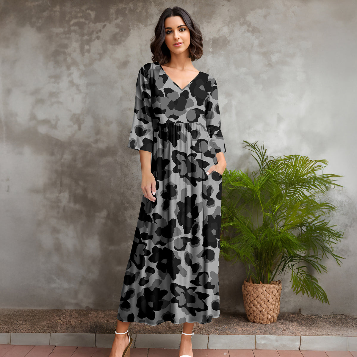 Three Quarter Sleeve V-neck Maxi Dress with Pockets - Floral