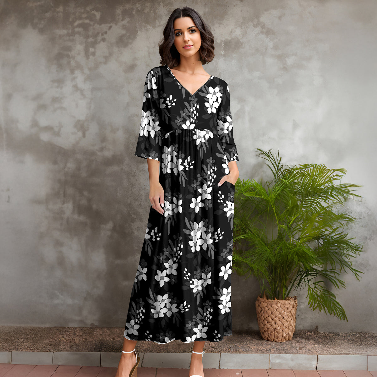 Three Quarter Sleeve V-neck Maxi Dress with Pockets - Floral