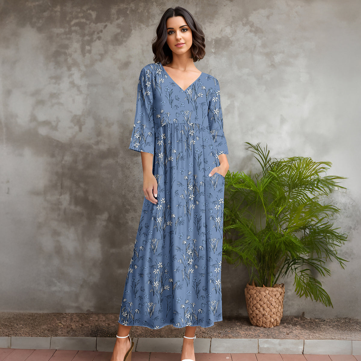Three Quarter Sleeve V-neck Maxi Dress with Pockets - Floral